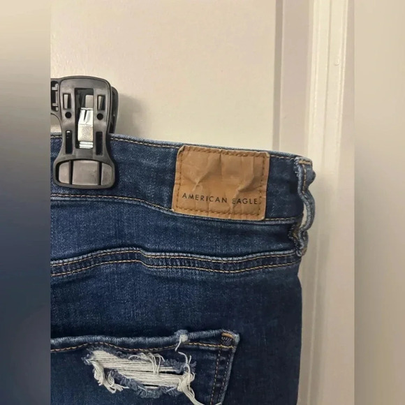 American Eagle Distressed Jeans - Picture 5 of 7